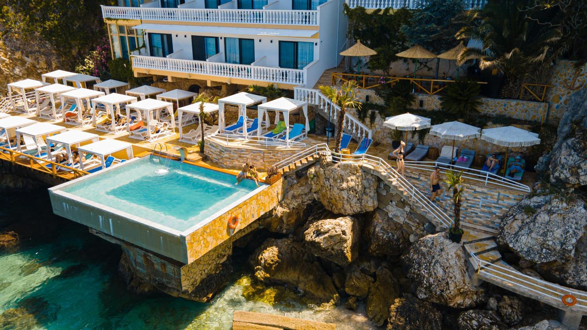 Hotel Liro - Adults Only Vlore Bagian luar foto