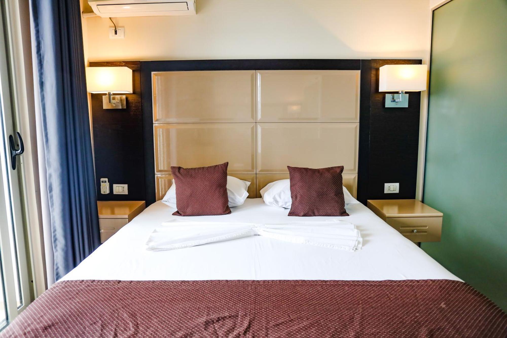 Hotel Liro - Adults Only Vlore Ruang foto